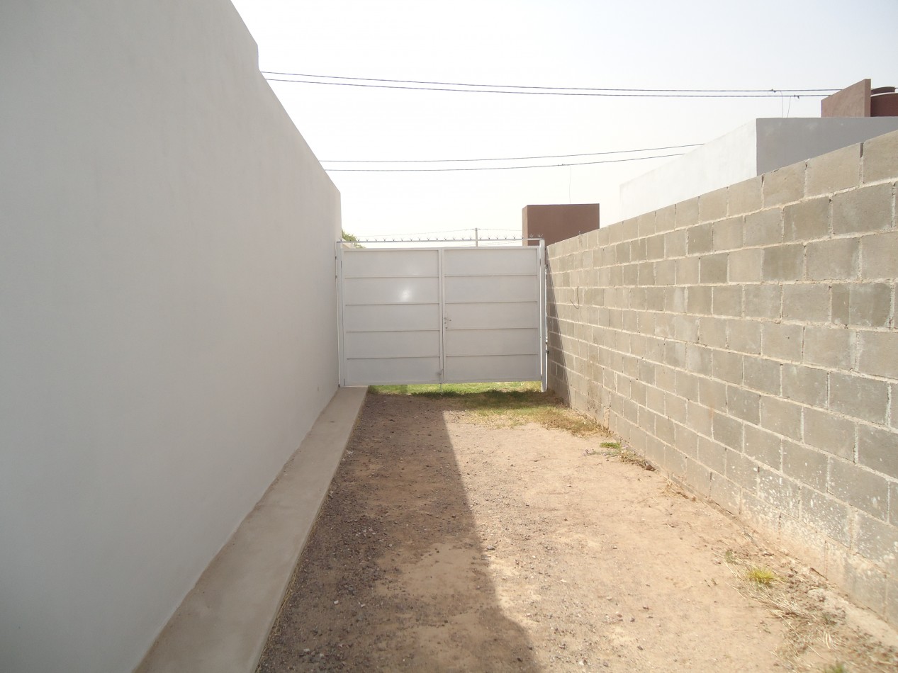 RENE FAVALORO II ( ZONA DE MATIENZO) EXCELENTE VIVIENDA.- 