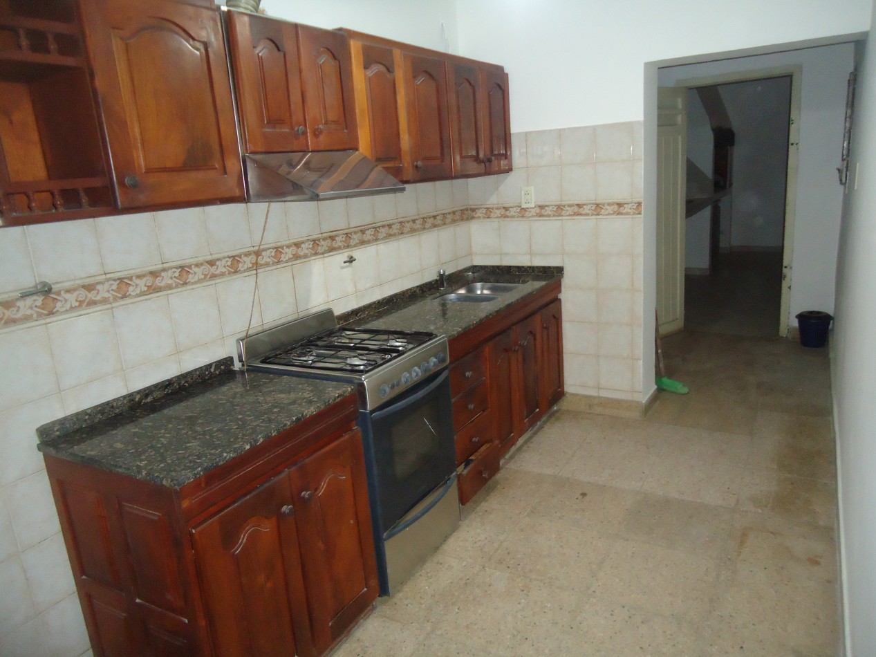 Barrio Rosedal, se alquila propiedad esquina, excelente entorno. PROXIMAMENTE "MARZO"