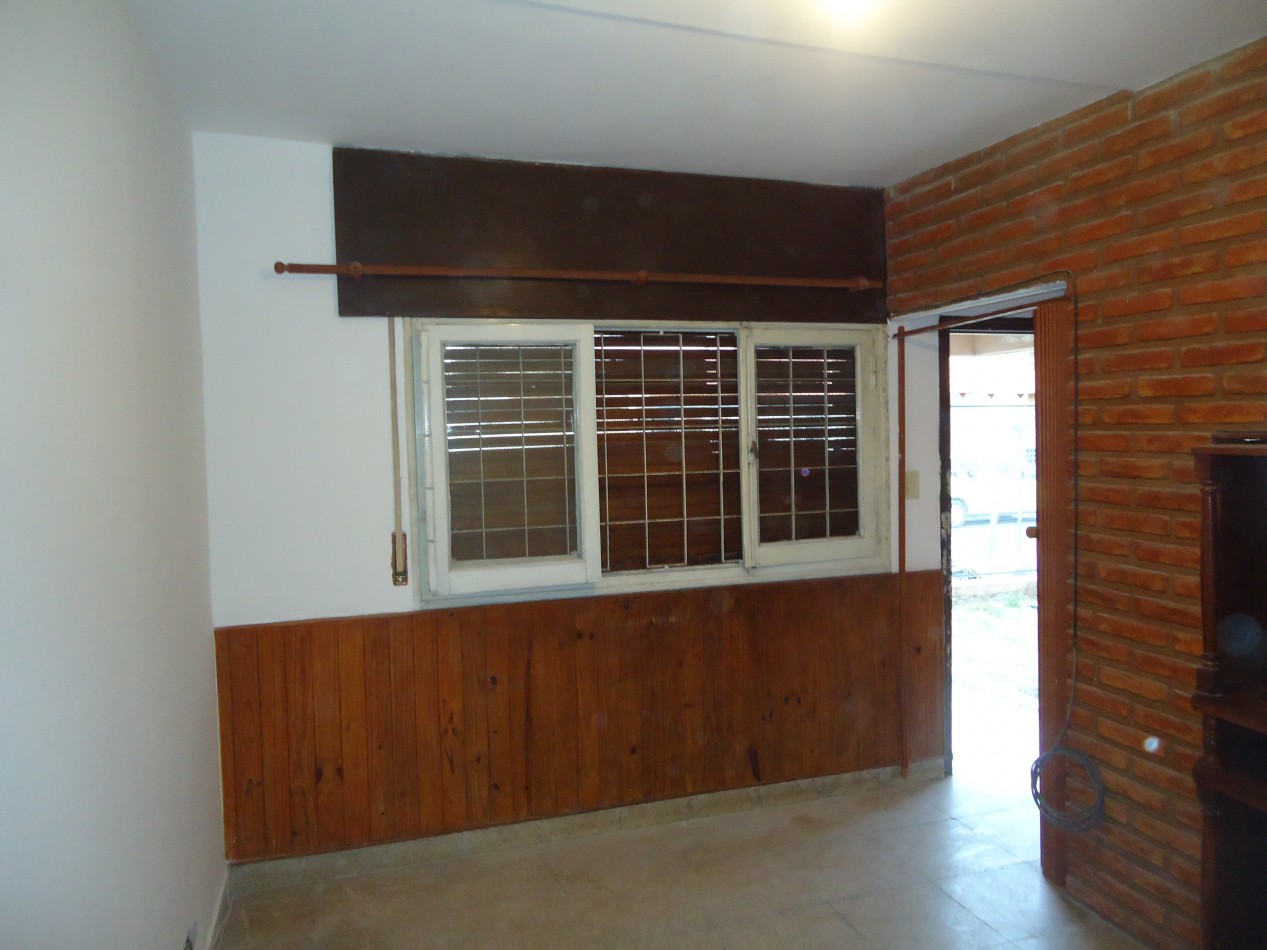 Barrio Rosedal, se alquila propiedad esquina, excelente entorno. PROXIMAMENTE "MARZO"