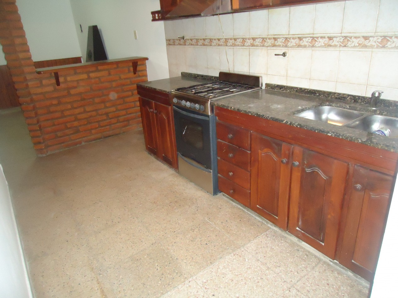 Barrio Rosedal, se alquila propiedad esquina, excelente entorno. PROXIMAMENTE "MARZO"