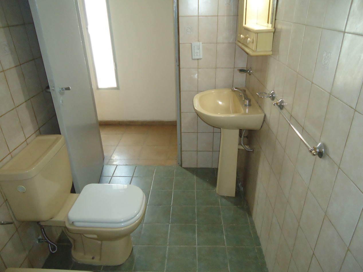 Sobre Av. Fuerza Aerea ( Ruta 20) Bo AVENIDA.-