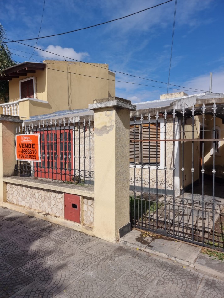 Barrio Ameghino Sur, se vende propiedad de tres dormitorios