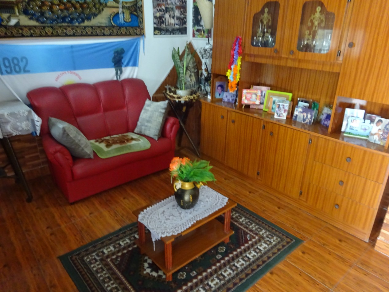 BARRIO ALTO ALBERDI SE VENDE EXCELENTE PROPIEDAD CASA MAS DEPARTAMENTO