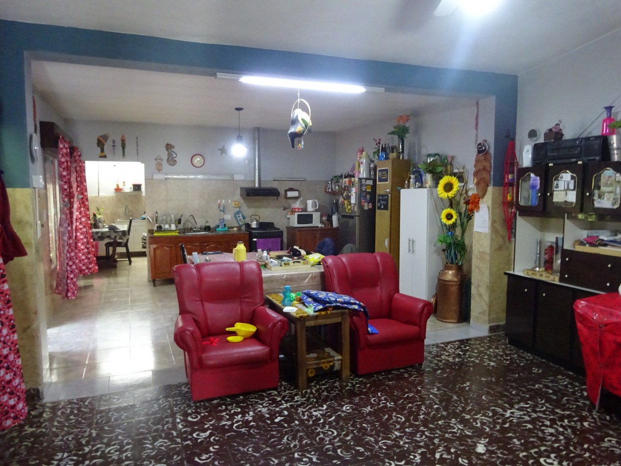 BARRIO ALTO ALBERDI SE VENDE EXCELENTE PROPIEDAD CASA MAS DEPARTAMENTO