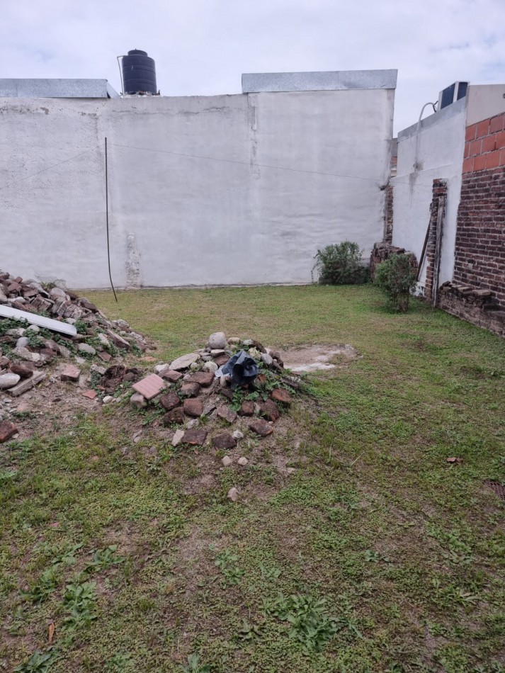 Barrio San Rafael, se vende casa para reciclar