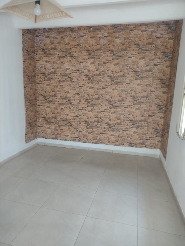 SE VENDE CASA CON DEPARTAMENTO, BARRIO ALTO ALBERDI