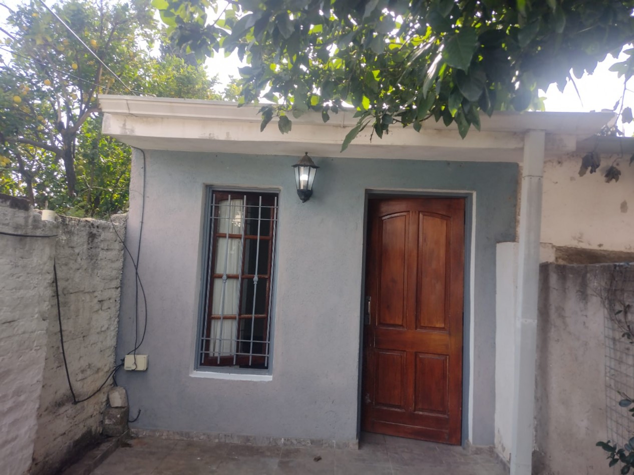 SE VENDE CASA CON DEPARTAMENTO, BARRIO ALTO ALBERDI