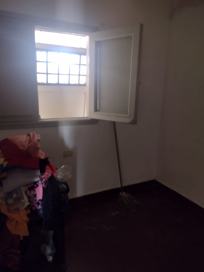 SE VENDE CASA CON DEPARTAMENTO, BARRIO ALTO ALBERDI