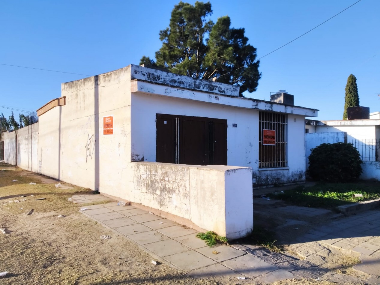 BARRIO LOS GRANADOS, SE VENDE CASA CON DEPARTAMENTO