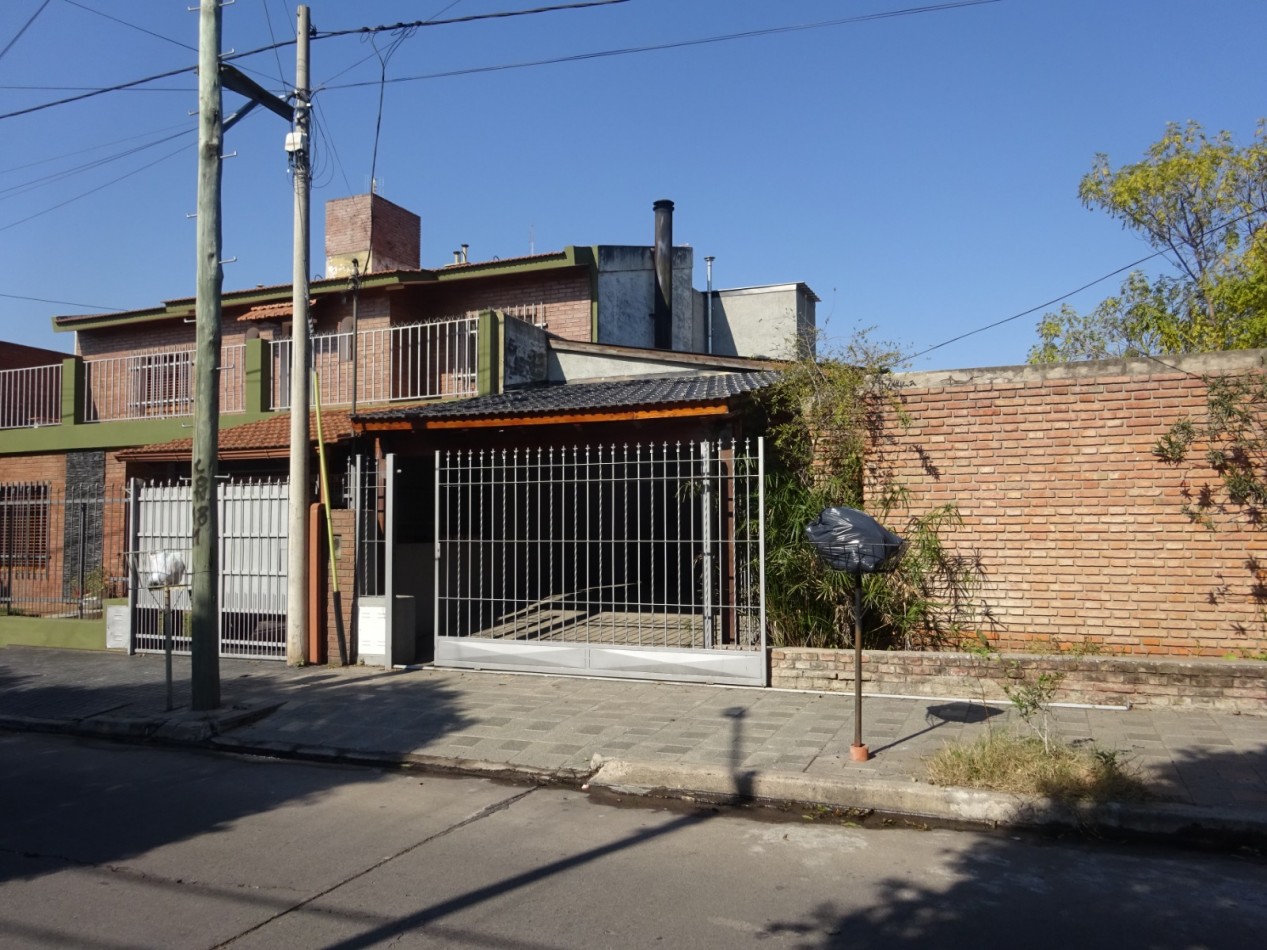 BARRIO PARQUE CAPITAL, EXCELENTE UBICACION SE VENDE TERRENO ESQUINA 