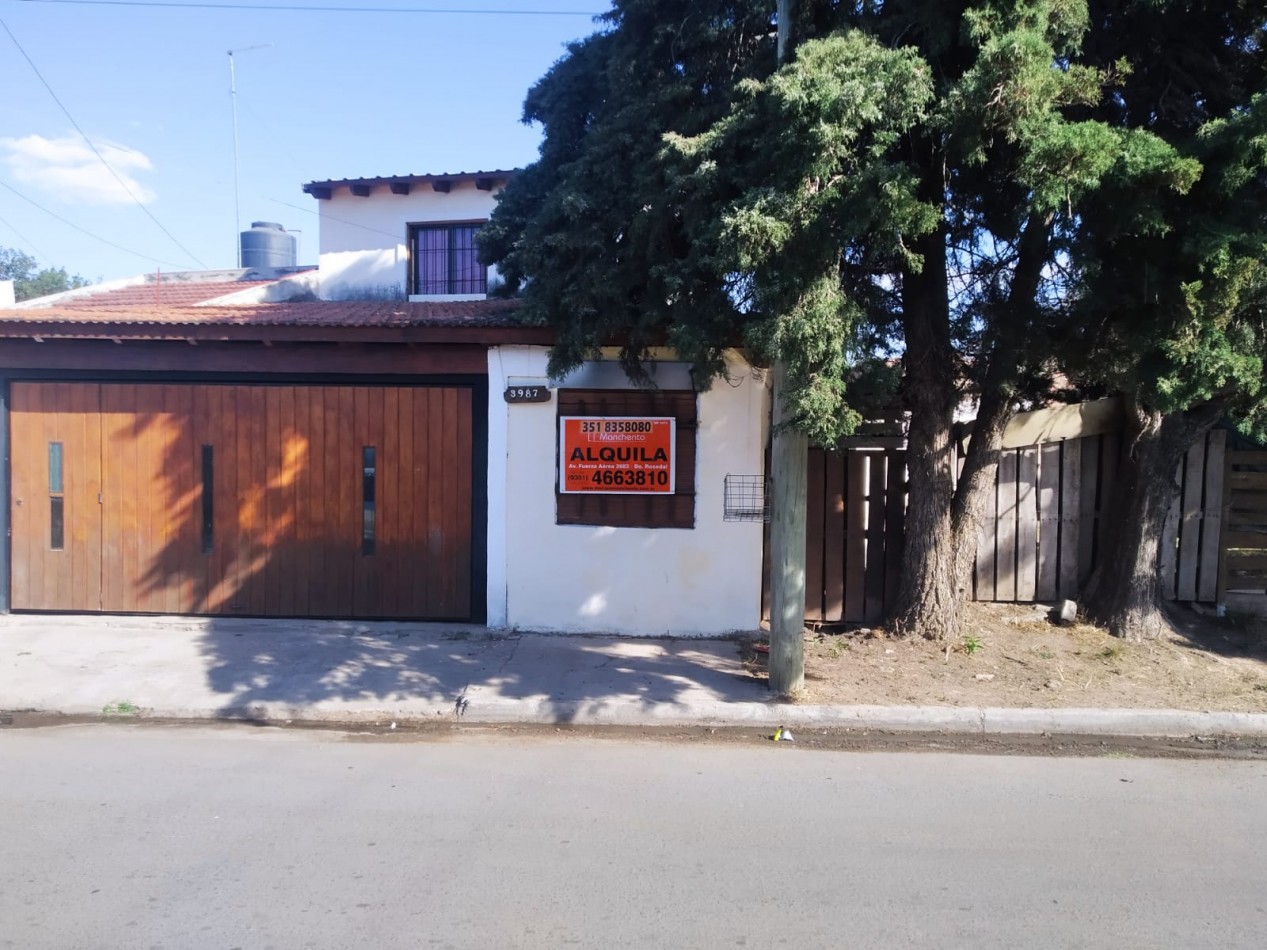 Ameghino norte, vivienda esquina a cuadras de ruta 20.- 