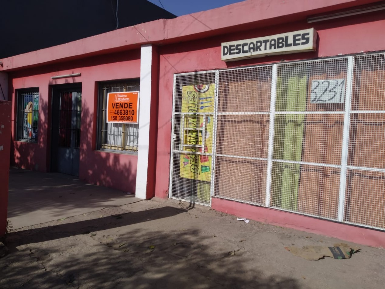 ESTACION FLORES ZONA COMERCIAL, SOBRE CALLE PRINCIPAL, AMPLIA VIVIENDA CON TERRENO DE 600 METROS.- 