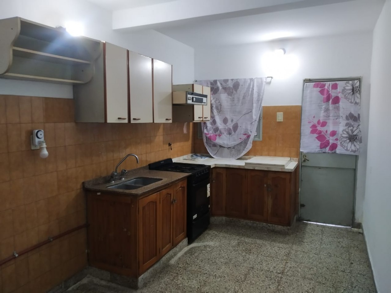 SE VENDE, Acogedora Casa en Barrio ATE: A Solo Dos Cuadras de Ruta 20