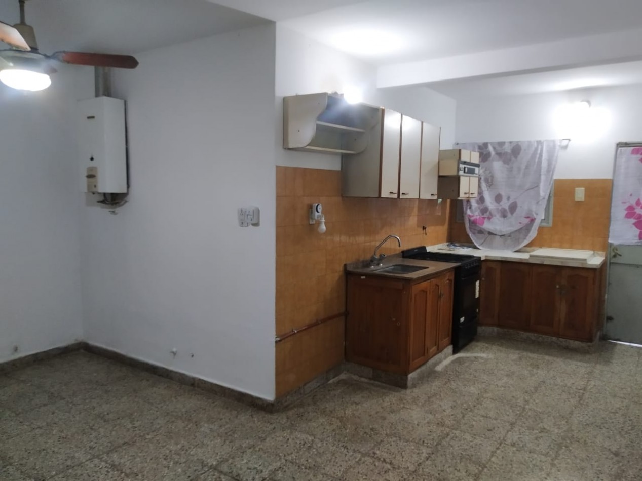 SE VENDE, Acogedora Casa en Barrio ATE: A Solo Dos Cuadras de Ruta 20