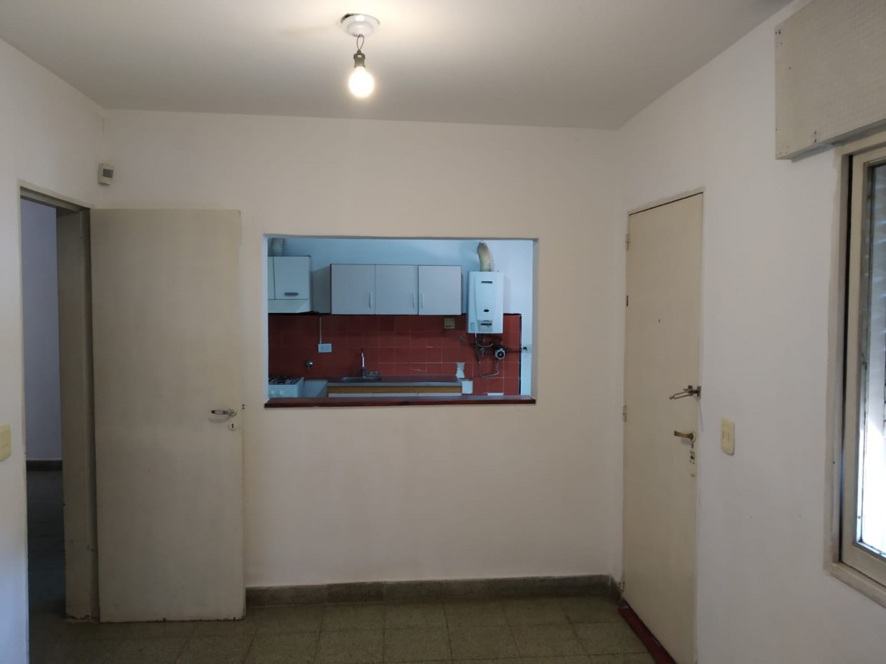 LOS NARANJOS "EXCELENTE VIVIENDA SOBRE CALLE PRINCIPAL , ZONA COMERCIAL"