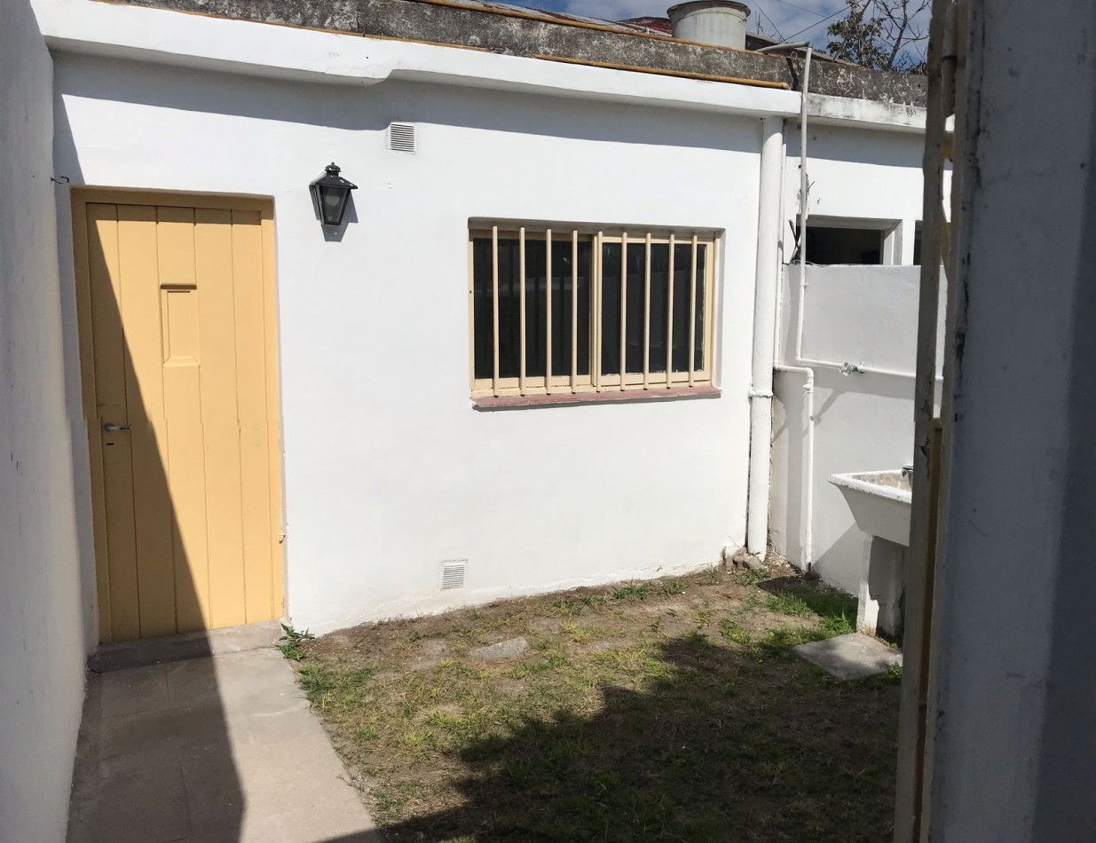LOS NARANJOS DEPARTAMENTO INTERNO CON INGRESO COMPARTIDO.- 