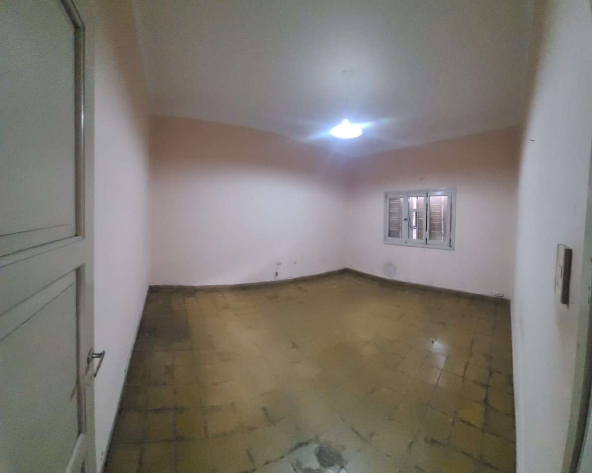 B° CRISOL NORTE, HERMOSA ZONA Y BUEN ENTORNO DE VIVIENDAS.- 