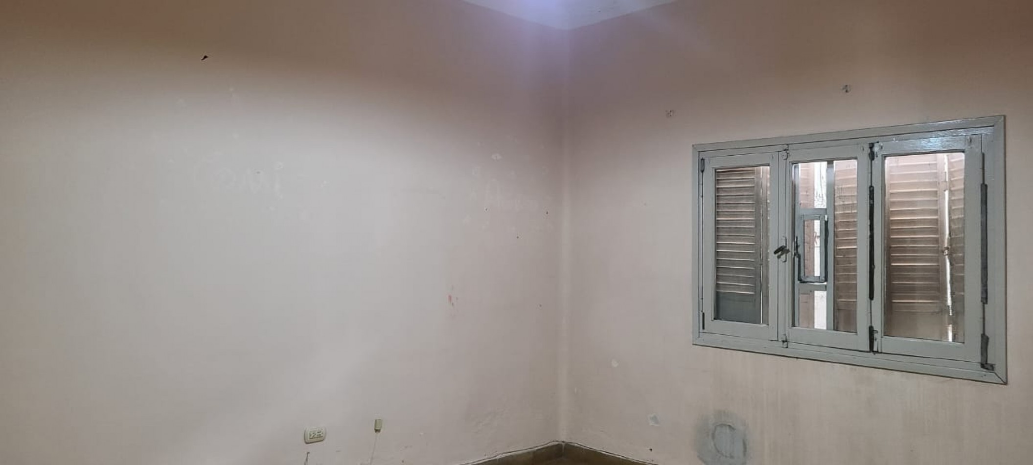 B° CRISOL NORTE, HERMOSA ZONA Y BUEN ENTORNO DE VIVIENDAS.- 