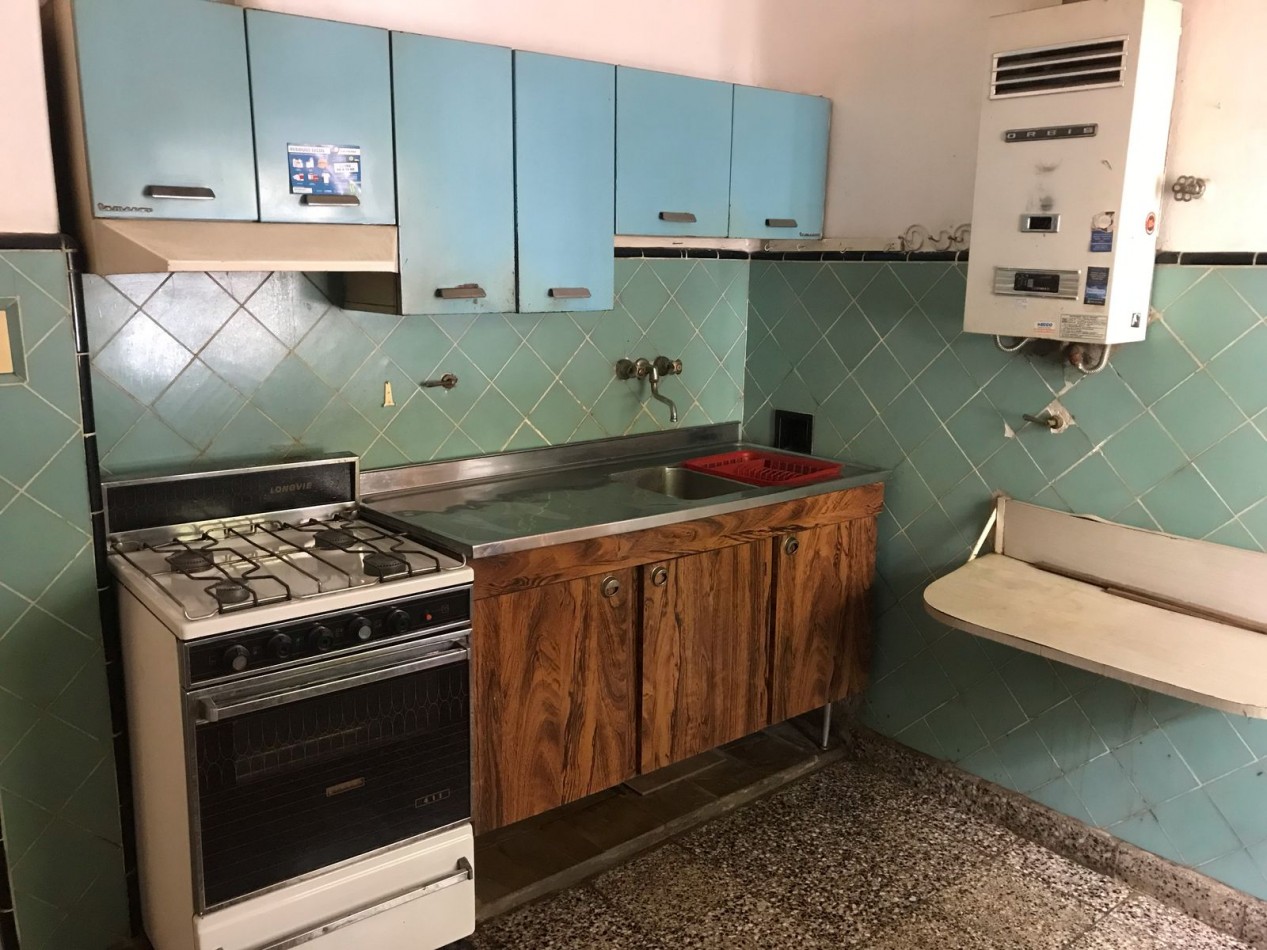 B° CRISOL NORTE, HERMOSA ZONA Y BUEN ENTORNO DE VIVIENDAS.- 