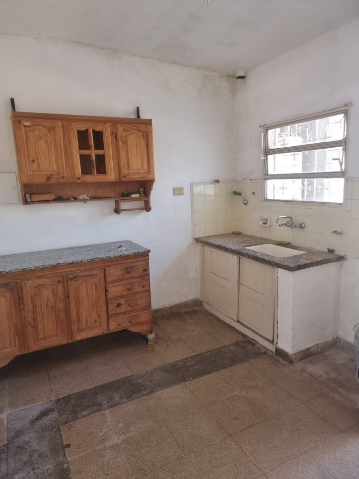 BARRIO LOS GRANADOS, SE ALQUILA EXCELENTE PROPIEDAD