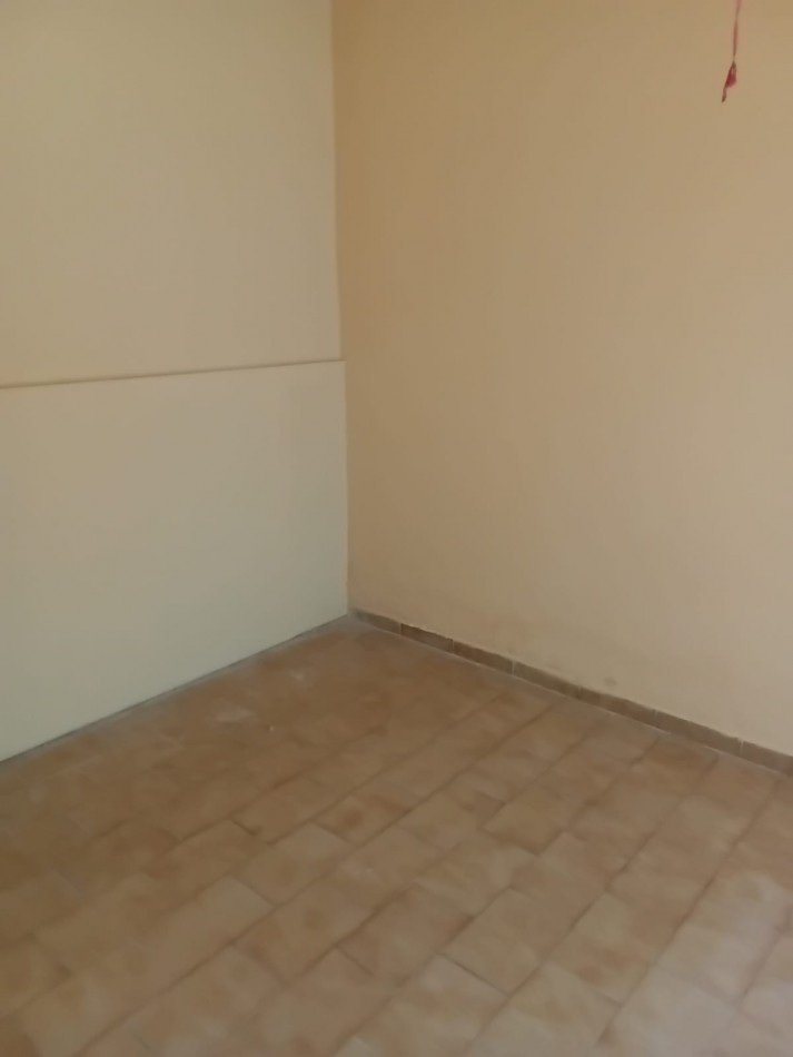 BARRIO LOS NARANJOS, SE ALQUILA DEPARTAMENTO INTERNO A MEDIA CUADRA DE RUTA 20