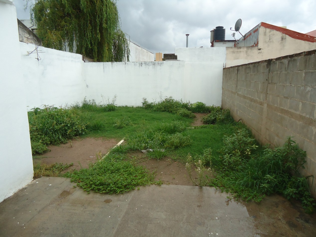 B° AMEGHINO SUR, DEPARTAMENTO PLANTA BAJA, LINDA ZONA.- 