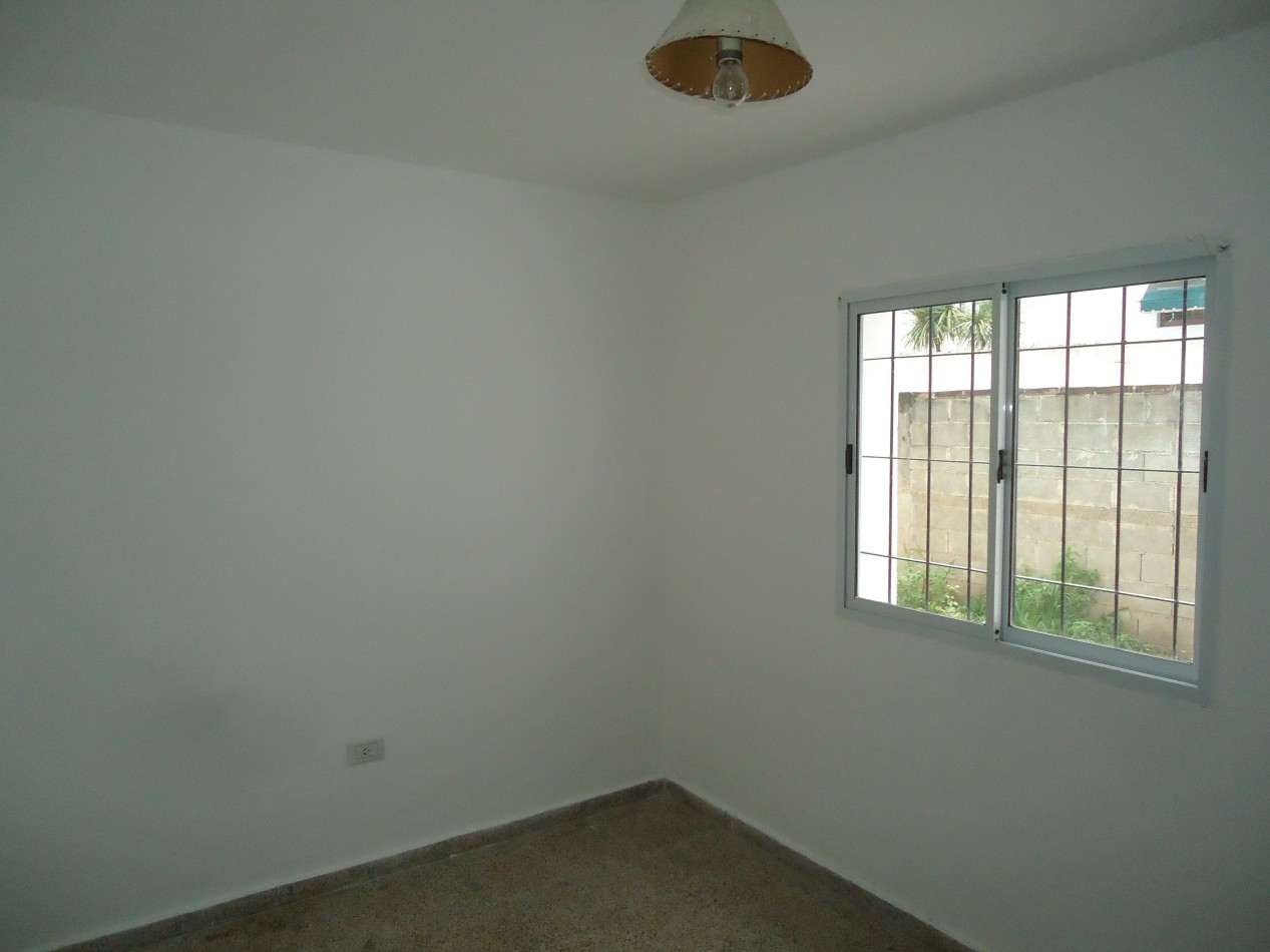 B° AMEGHINO SUR, DEPARTAMENTO PLANTA BAJA, LINDA ZONA.- 