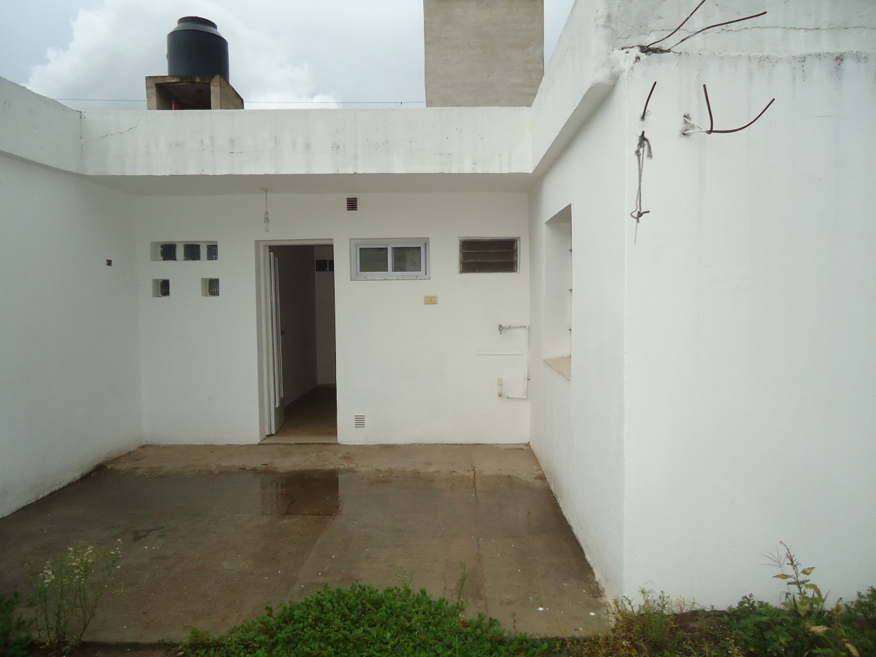 B° AMEGHINO SUR, DEPARTAMENTO PLANTA BAJA, LINDA ZONA.- 