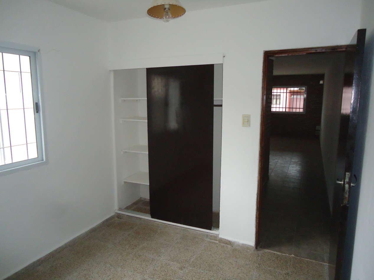 B° AMEGHINO SUR, DEPARTAMENTO PLANTA BAJA, LINDA ZONA.- 