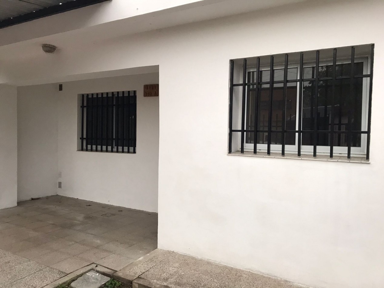 B° AMEGHINO SUR, DEPARTAMENTO PLANTA BAJA, LINDA ZONA.- 