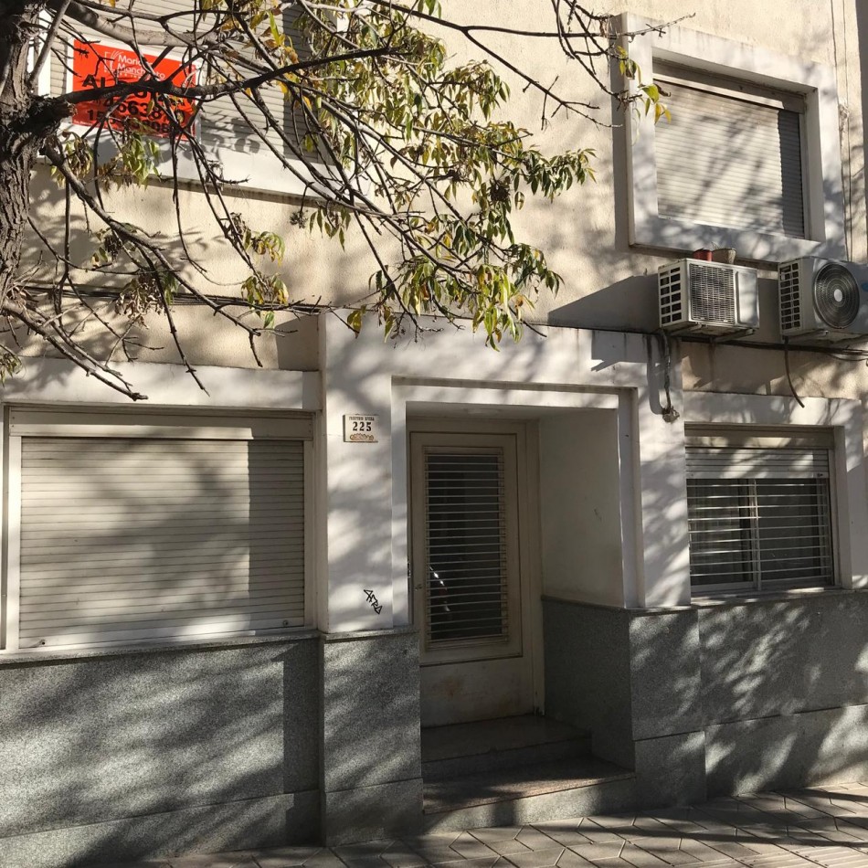 NUEVA CORDOBA, MEJOR ZONA.- 