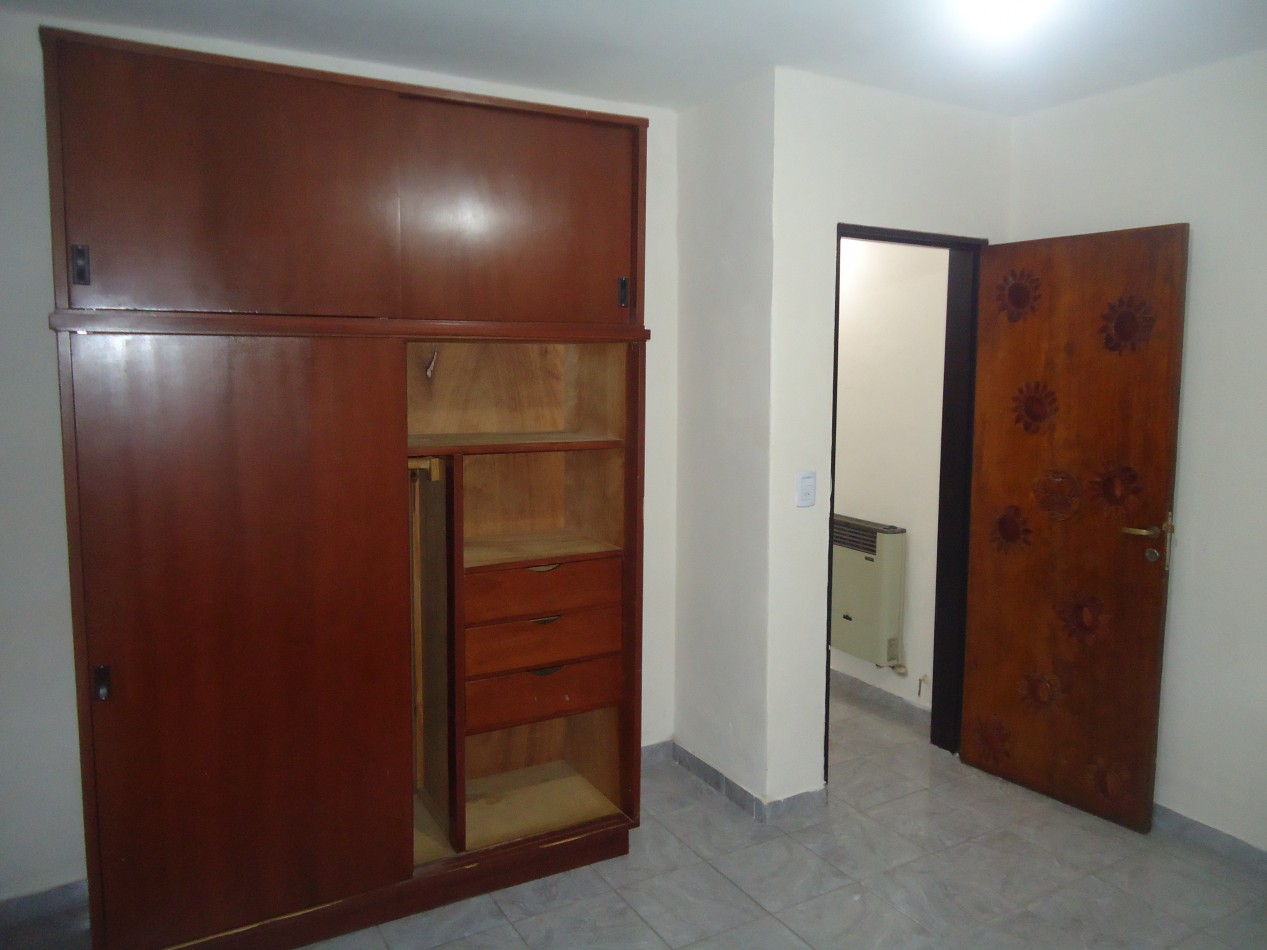 B° AMEGHINO SUR, IMPECABLE VIVIENDA ESQUINA.- ( PROXIMAMENTE) MEDIADOS DE JULIO.- 