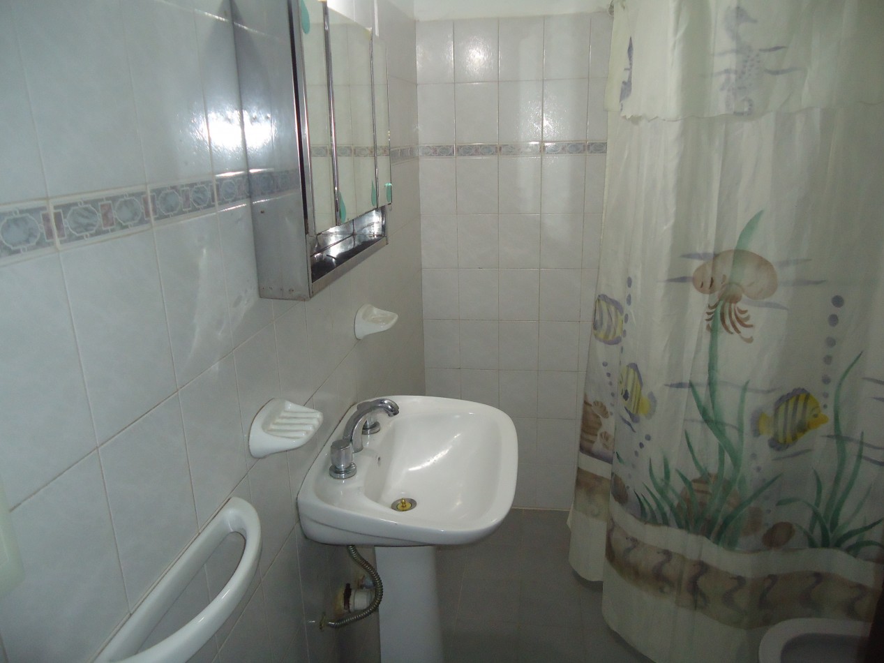 B° AMEGHINO SUR, IMPECABLE VIVIENDA ESQUINA.- ( PROXIMAMENTE) MEDIADOS DE JULIO.- 