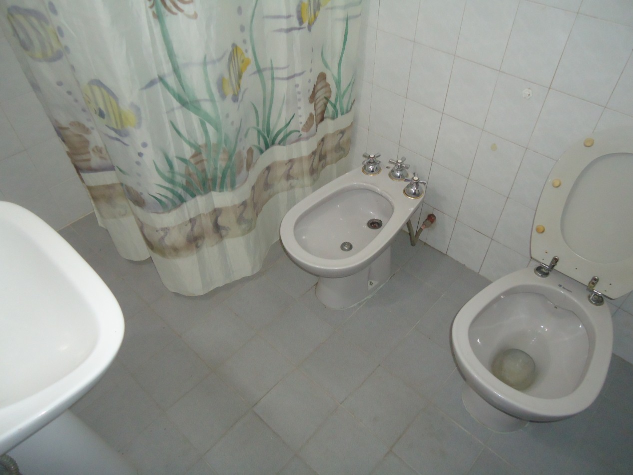 B° AMEGHINO SUR, IMPECABLE VIVIENDA ESQUINA.- ( PROXIMAMENTE) MEDIADOS DE JULIO.- 