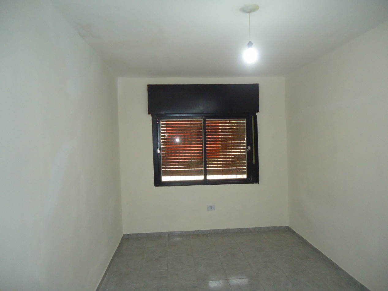 B° AMEGHINO SUR, IMPECABLE VIVIENDA ESQUINA.- ( PROXIMAMENTE) MEDIADOS DE JULIO.- 