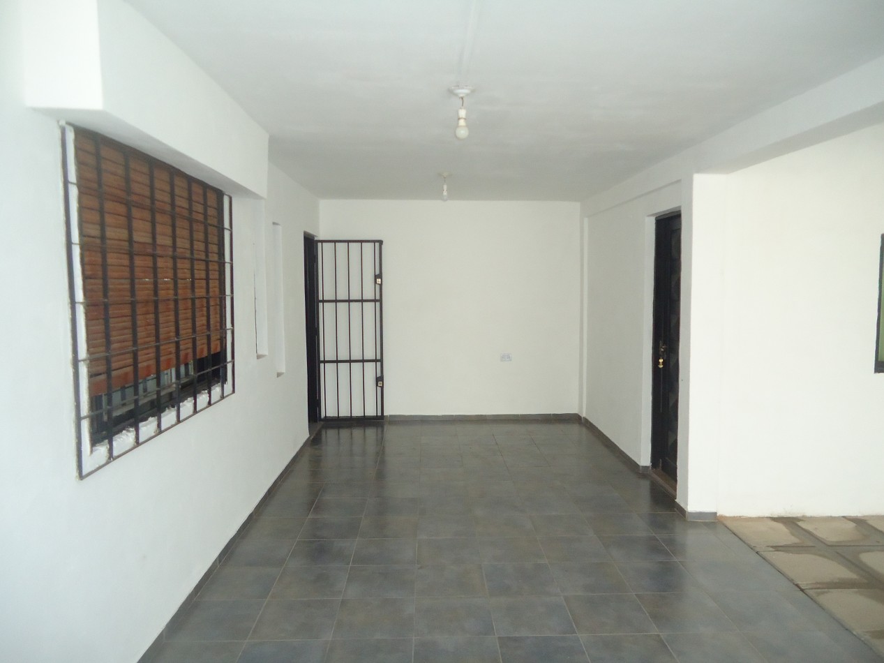 B° AMEGHINO SUR, IMPECABLE VIVIENDA ESQUINA.- ( PROXIMAMENTE) MEDIADOS DE JULIO.- 