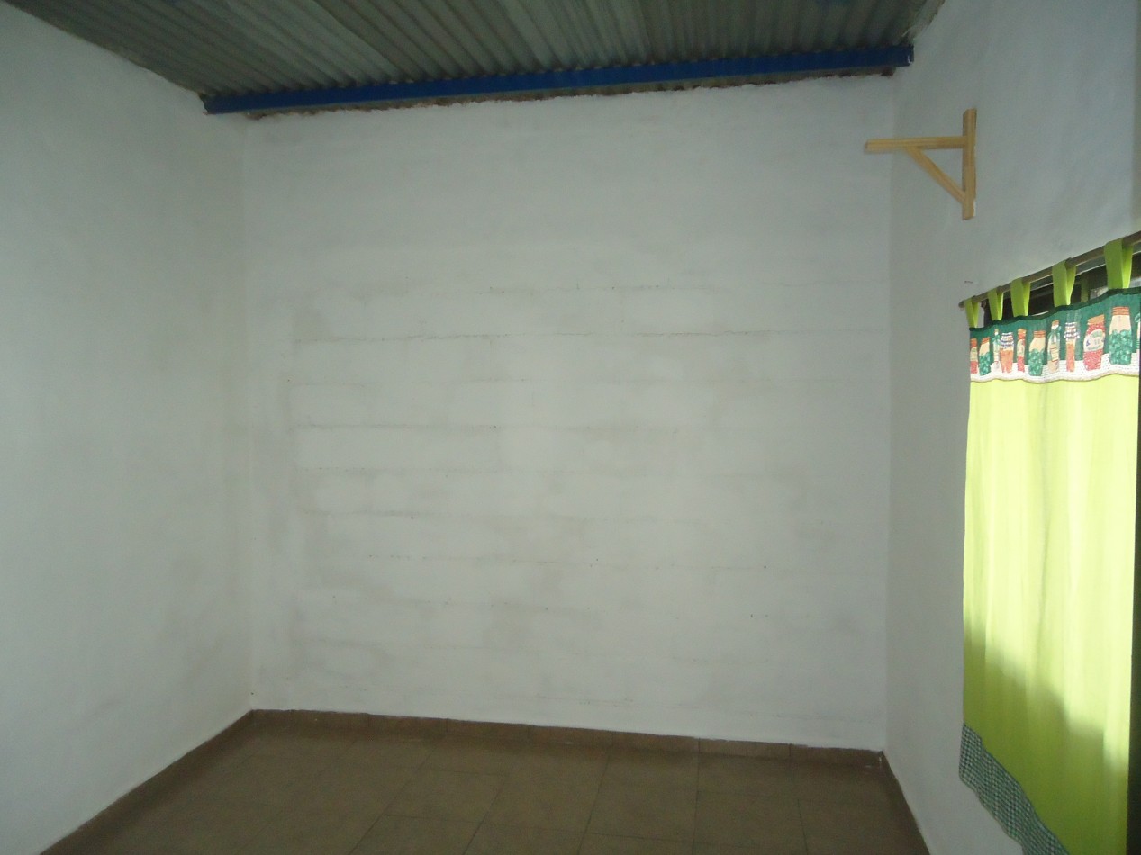 B° AMEGHINO SUR, IMPECABLE VIVIENDA ESQUINA.- ( PROXIMAMENTE) MEDIADOS DE JULIO.- 