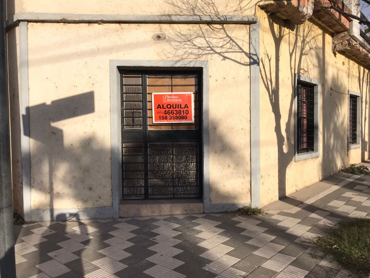 Bo Los platanos, sobre Av. Los platanos esq. Francisco villa.-