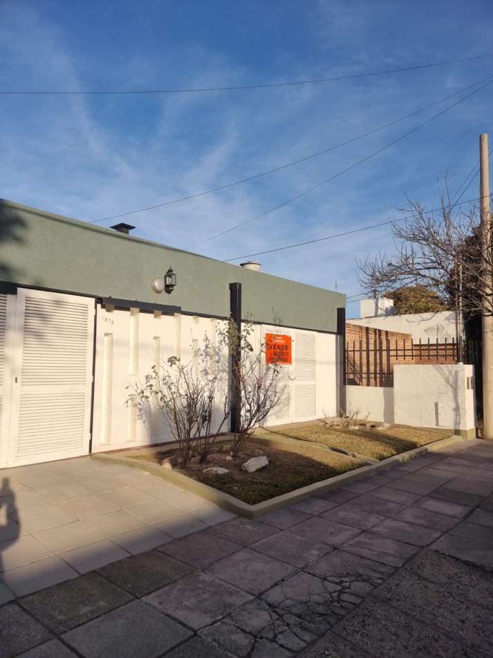 BARRIO AVENIDA, A METROS DE RUTA 20, HERMOSA CADA EN VENTA PARA VIVIR EN FAMILIA