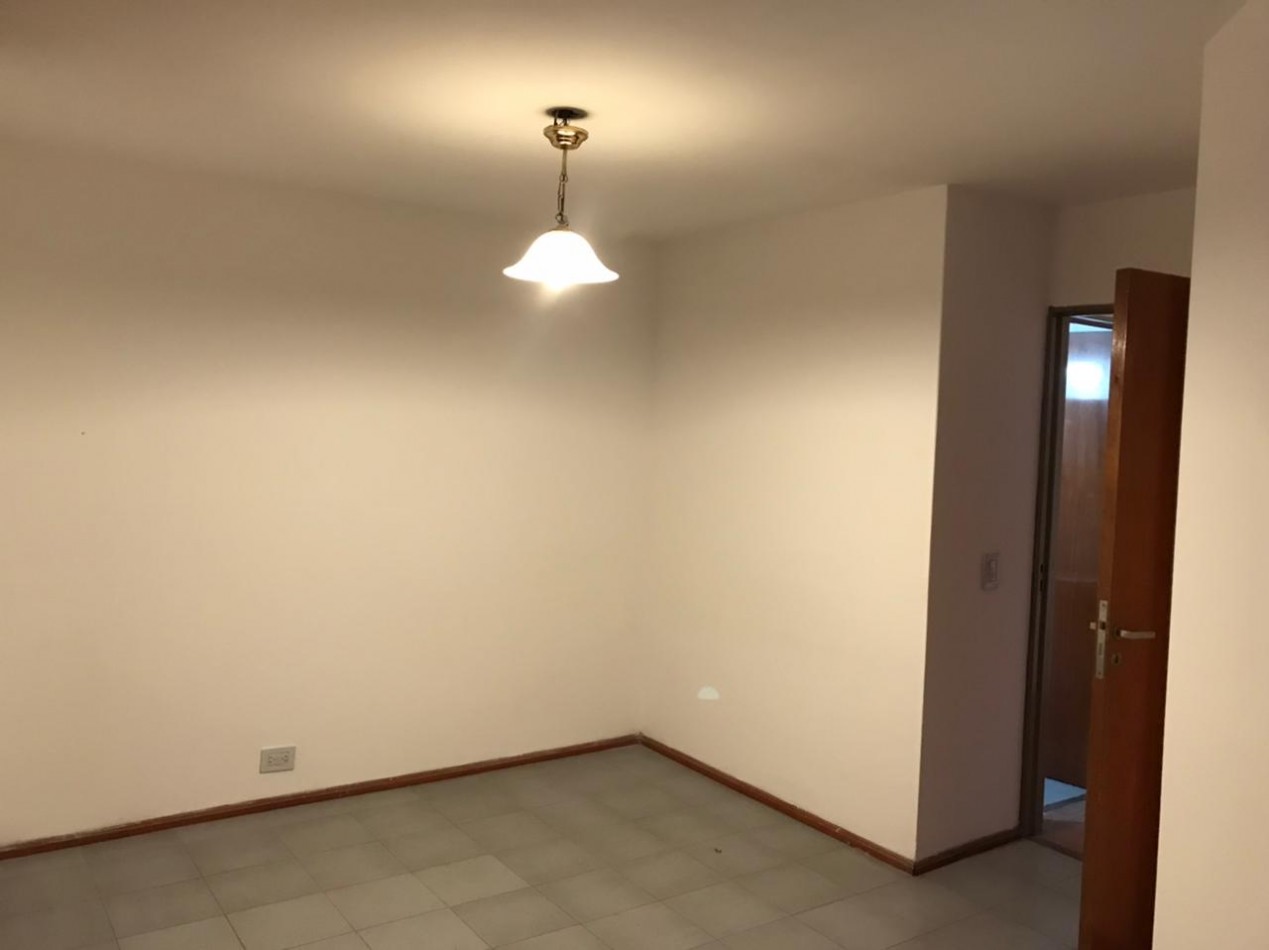  Imperdible Semi Piso en Nueva Cordoba - Terraza Propia y Excelente Ubicacion