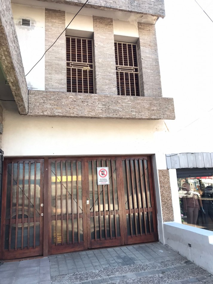 LOS NARANJOS CASA PLANTA ALTA PARA USO COMERCIAL