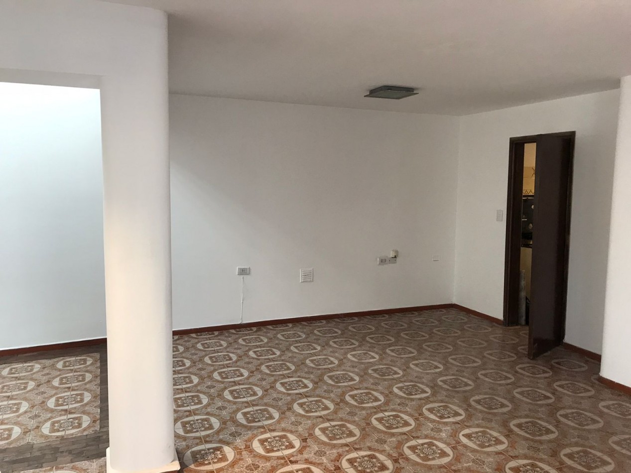 LOS NARANJOS CASA PLANTA ALTA PARA USO COMERCIAL