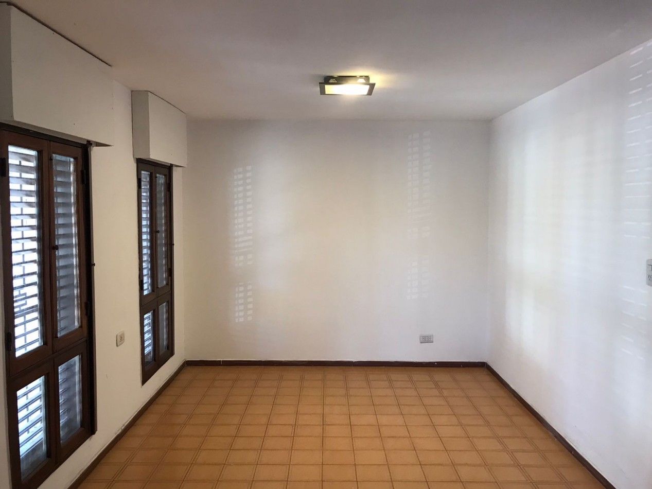 LOS NARANJOS CASA PLANTA ALTA PARA USO COMERCIAL