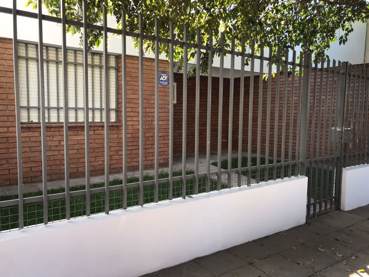 B° Mariano Balcarce ( pegado a barrio parque capital). MUY LINDA ZONA.-