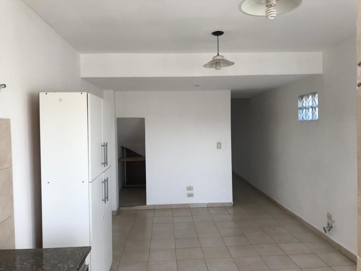 B° PARQUE CAPITAL, DEPARTAMENTO PLANTA ALTA ESTILO LOFT.- 