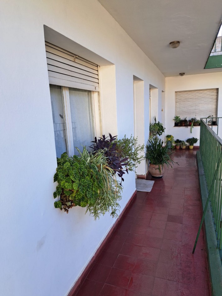 BALCARCE, MEJOR ZONA IMPECABLE DEPARTAMENTO.- COMPLEJO CERRADO A METROS DE RUTA 20.-