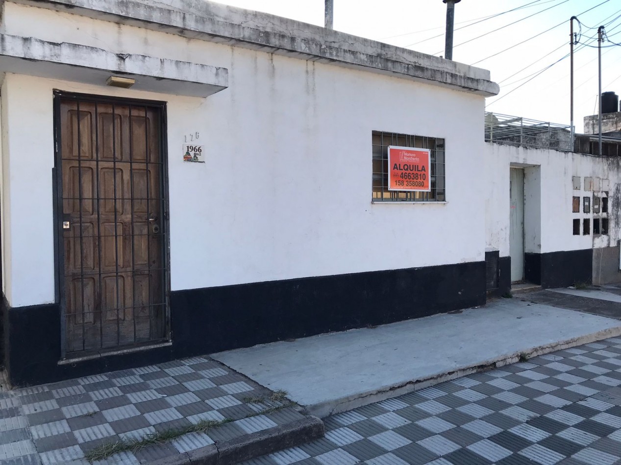 Mariano Balcarce a solo dos cuadra de R-20.-