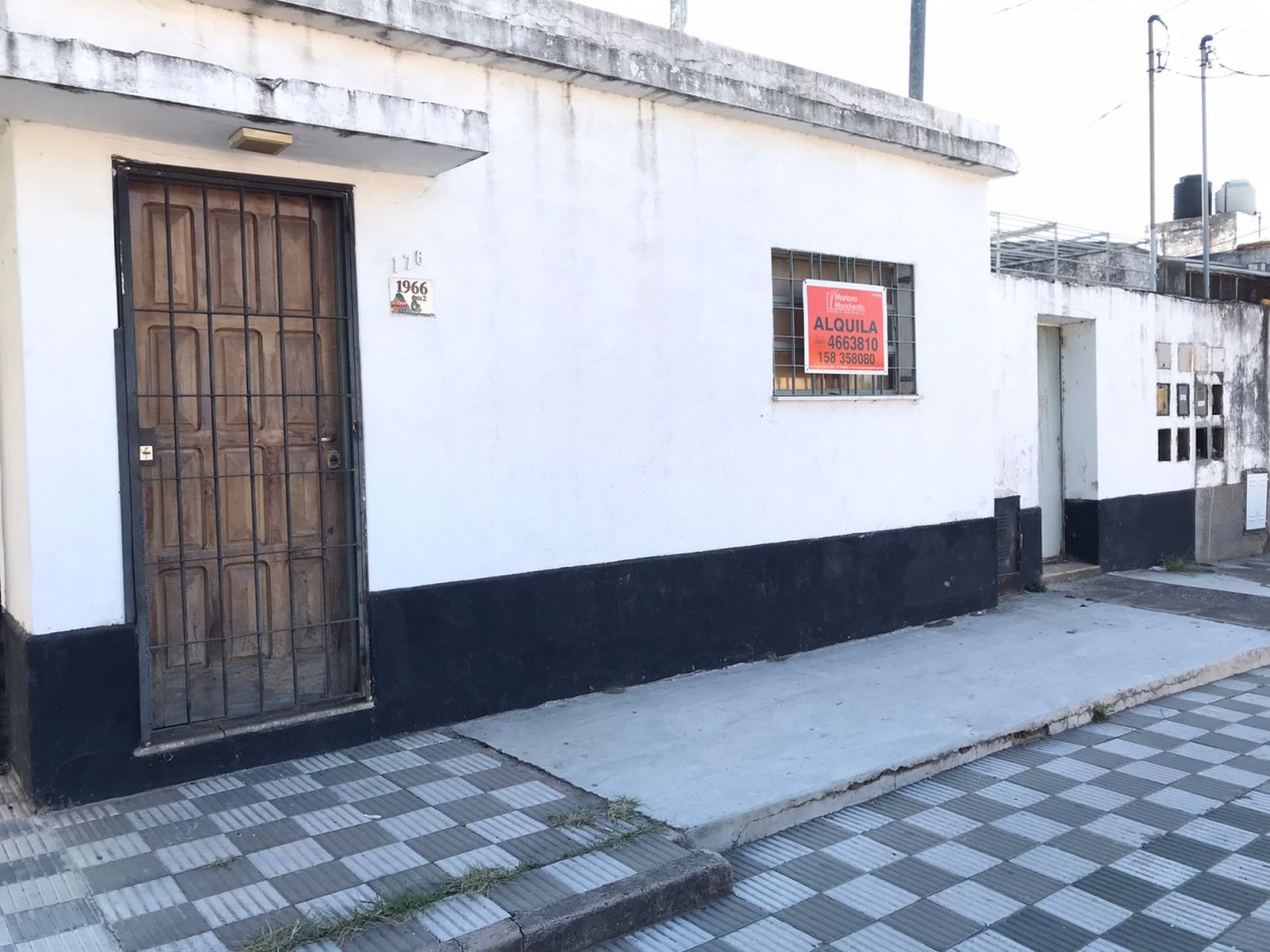 Mariano Balcarce a solo dos cuadra de R-20.-