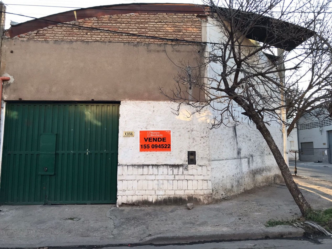 BARRIO OBSERVATORIO, SE VENDE GALPON A SOLO 10 METROS DE AV.JULIO A.ROCA.- 