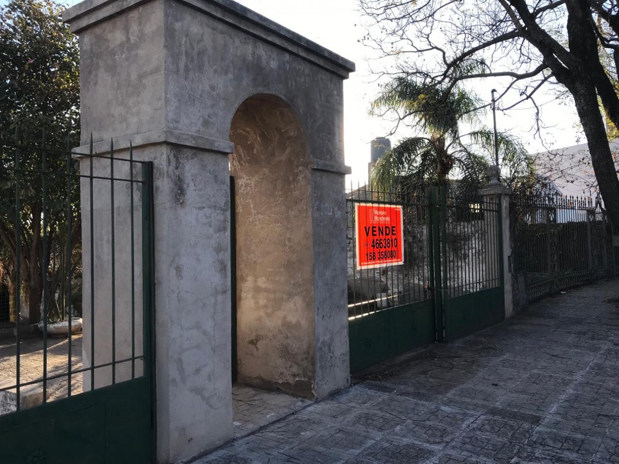 PARQUE CAPITAL, IMPORTANTE PROPIEDAD CON GRAN TERRENO, OPORTUNIDAD.-